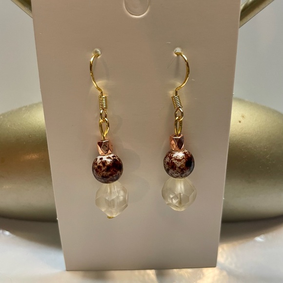 Crystal Clear/ Speckled/ Gold Earring’s - Picture 3 of 3